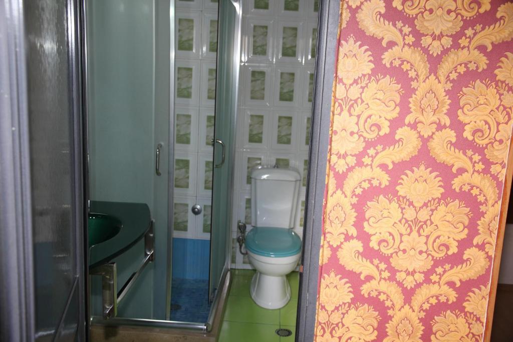 Hotel Parlamenti Tirana Habitación foto